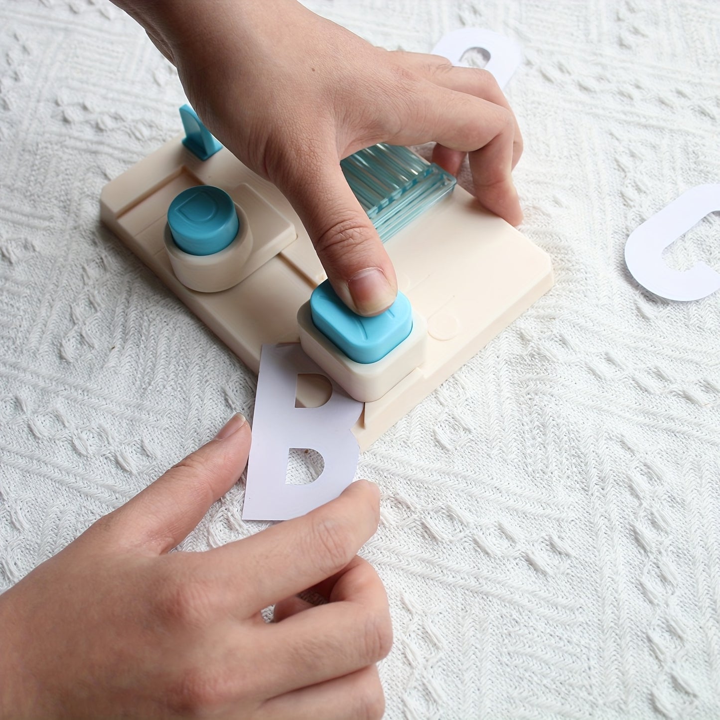 Letter&Number Punch Board Diy Handmade Tool For Greeting Cards, Comes With User Manual