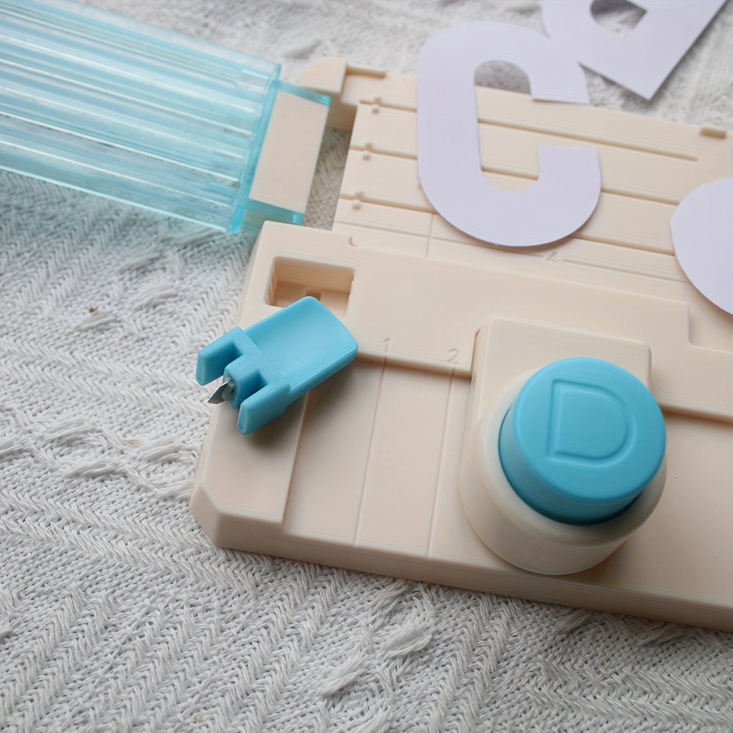 Letter&Number Punch Board Diy Handmade Tool For Greeting Cards, Comes With User Manual