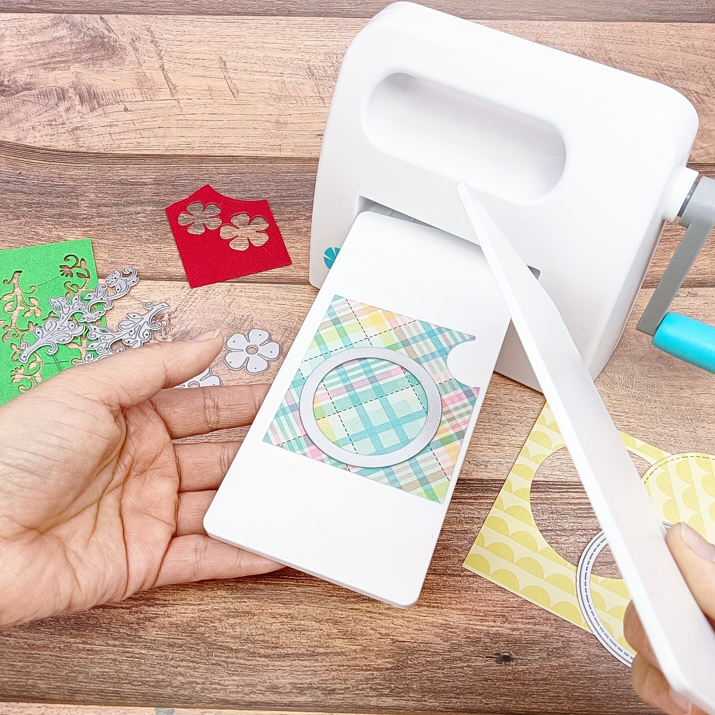Alinacutle Mini Die Cut Machine Embossing Folder Use Machine, Manual Portable Embossing Machines Full Kit Included, For Art, Craft, Scrapbooking - Precise Cutting, Easy Operation, DIY Craftsmen And Beginners