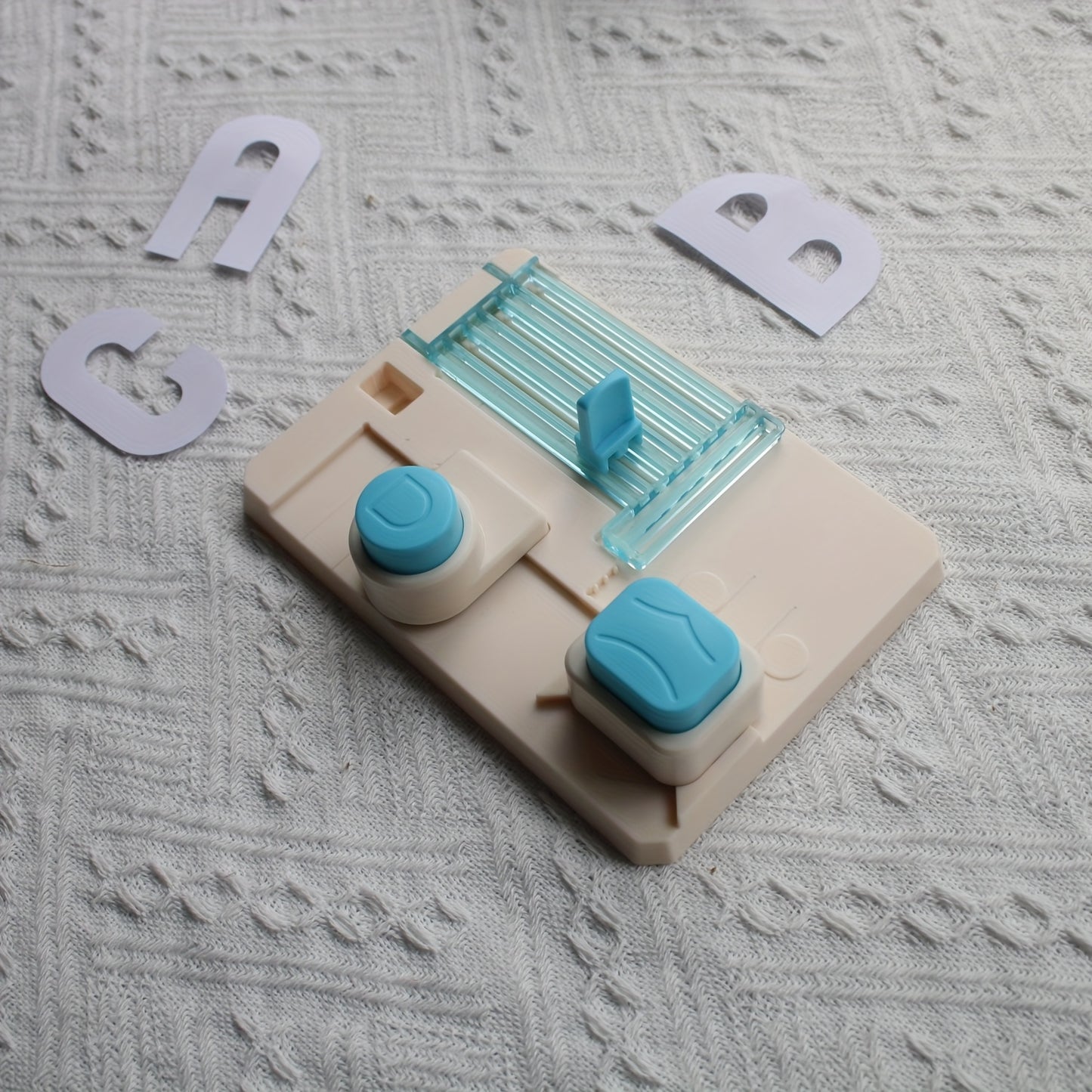 Letter&Number Punch Board Diy Handmade Tool For Greeting Cards, Comes With User Manual